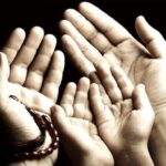 Doa Kepada Kedua Orang Tua dan Artinya