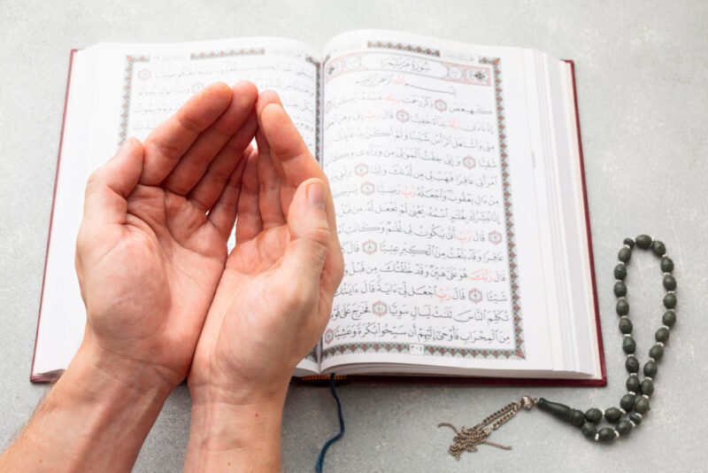 Kapan Waktu Mustajab Untuk Memanjatkan Doa Kedua Orang Tua Arab? Simak Penjelasannya Doa Kedua Orang Tua Arab